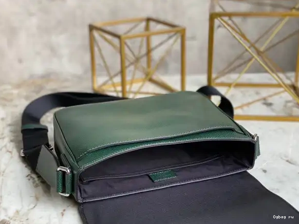 DISTRICT VUITTON LOUIS PM 0606